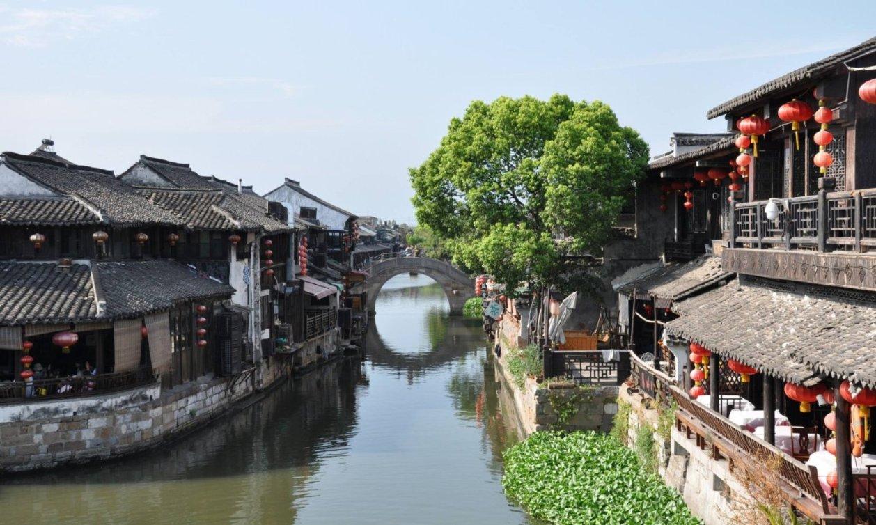 农家屋顶光伏发电是按什么面积给钱？游戏画面